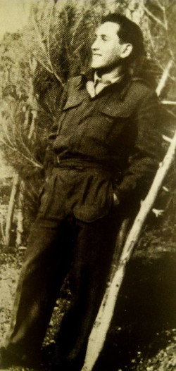 Meir in British army uniform